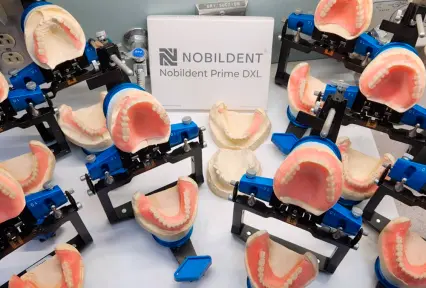 Explore Las soluciones completas para dentaduras postizas con dientes NOBILDENT